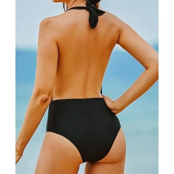 Boutique Brand plunging neckline 1 piece swimsuit - Picture 3 of 11